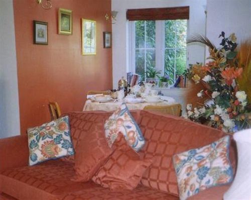 The Yellow House B&B Woodborough  Экстерьер фото